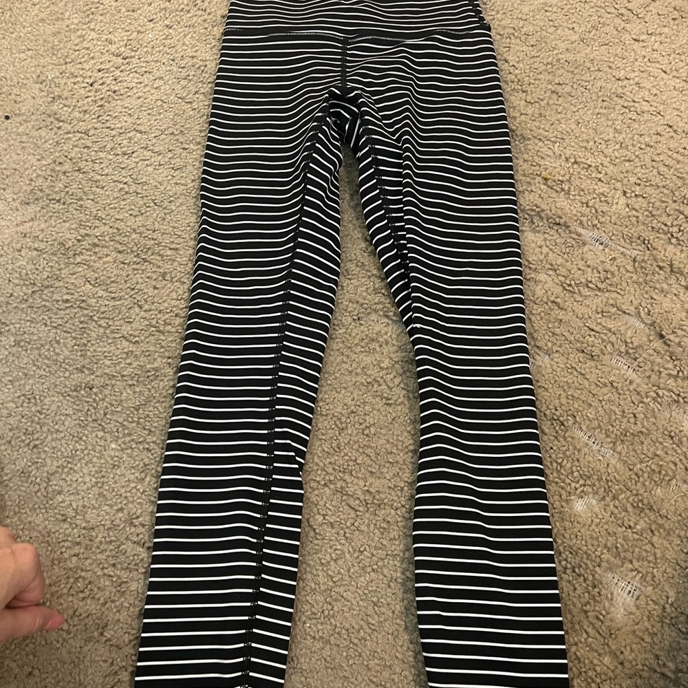 Lululemon wunder under leggings striped